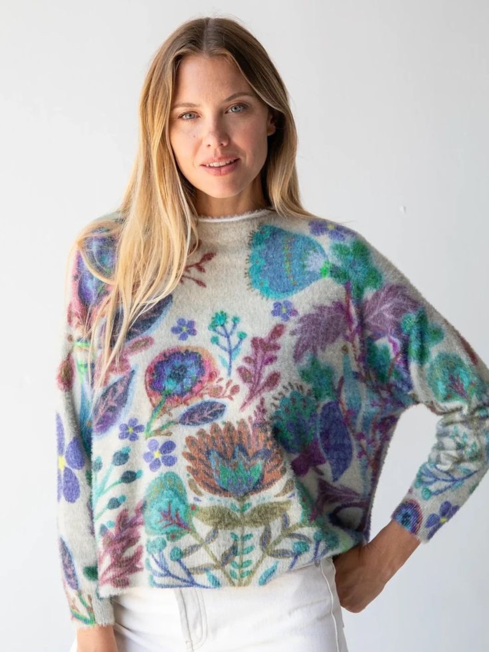 NATURAL LIFE Cream Sweater with Multicolor Floral Motif